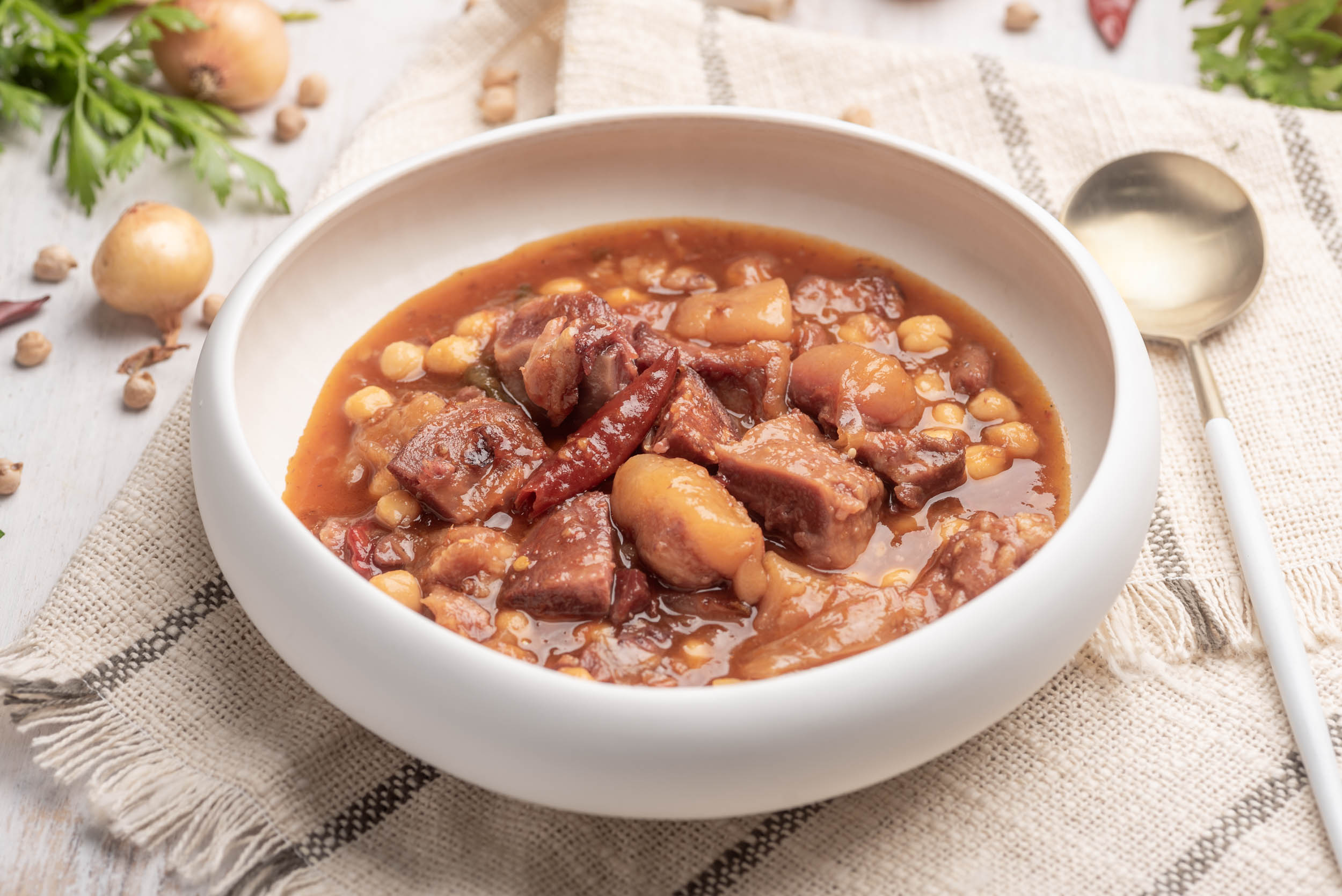 Cap i Pota con garbanzos